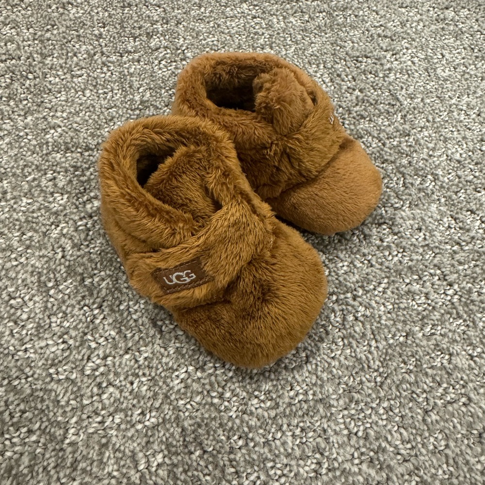 UGG Tan Fuzzy Infant Booties